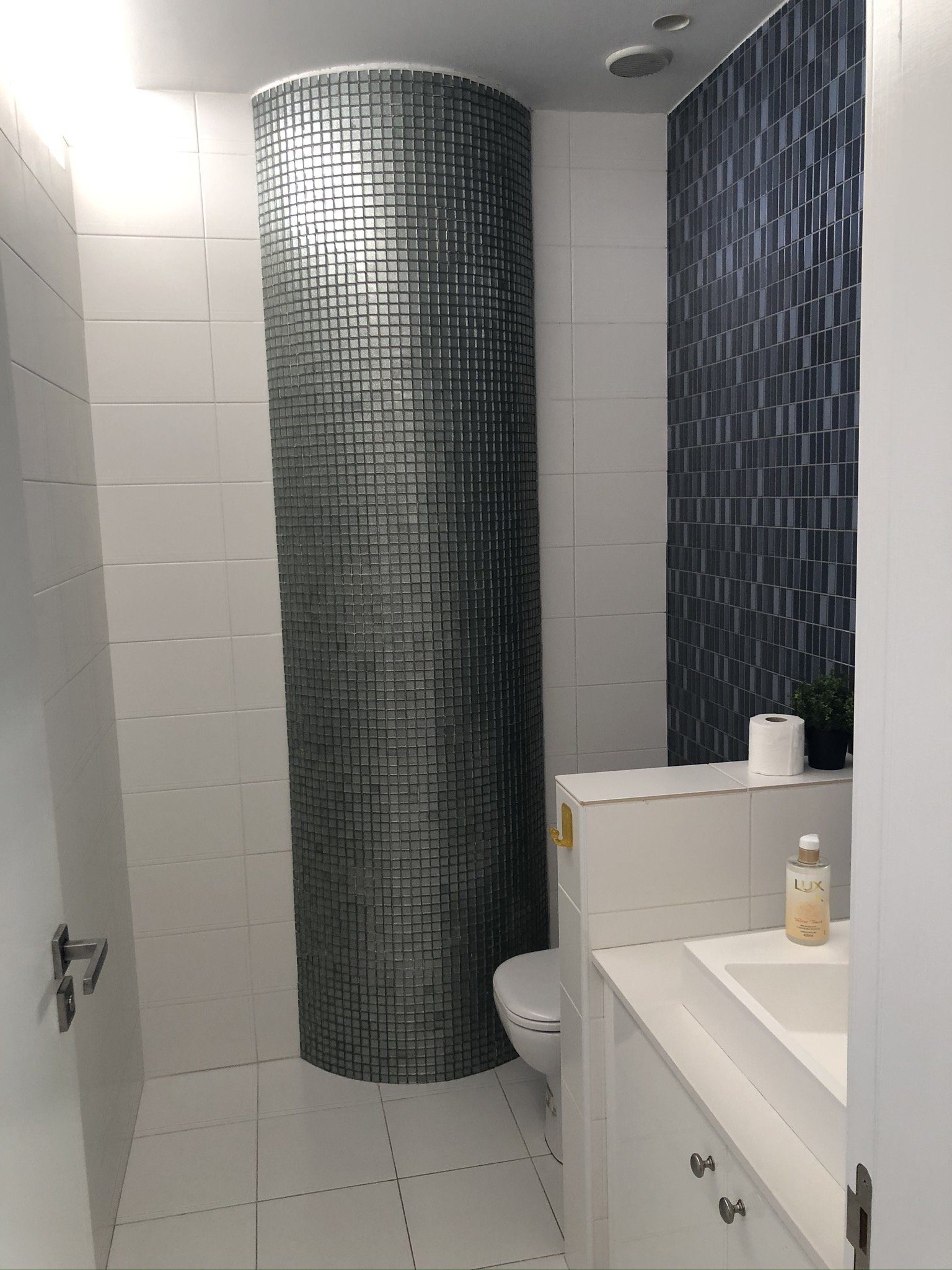 3 BR Penthouse in Arch Makarios III, Larnaca photo 15