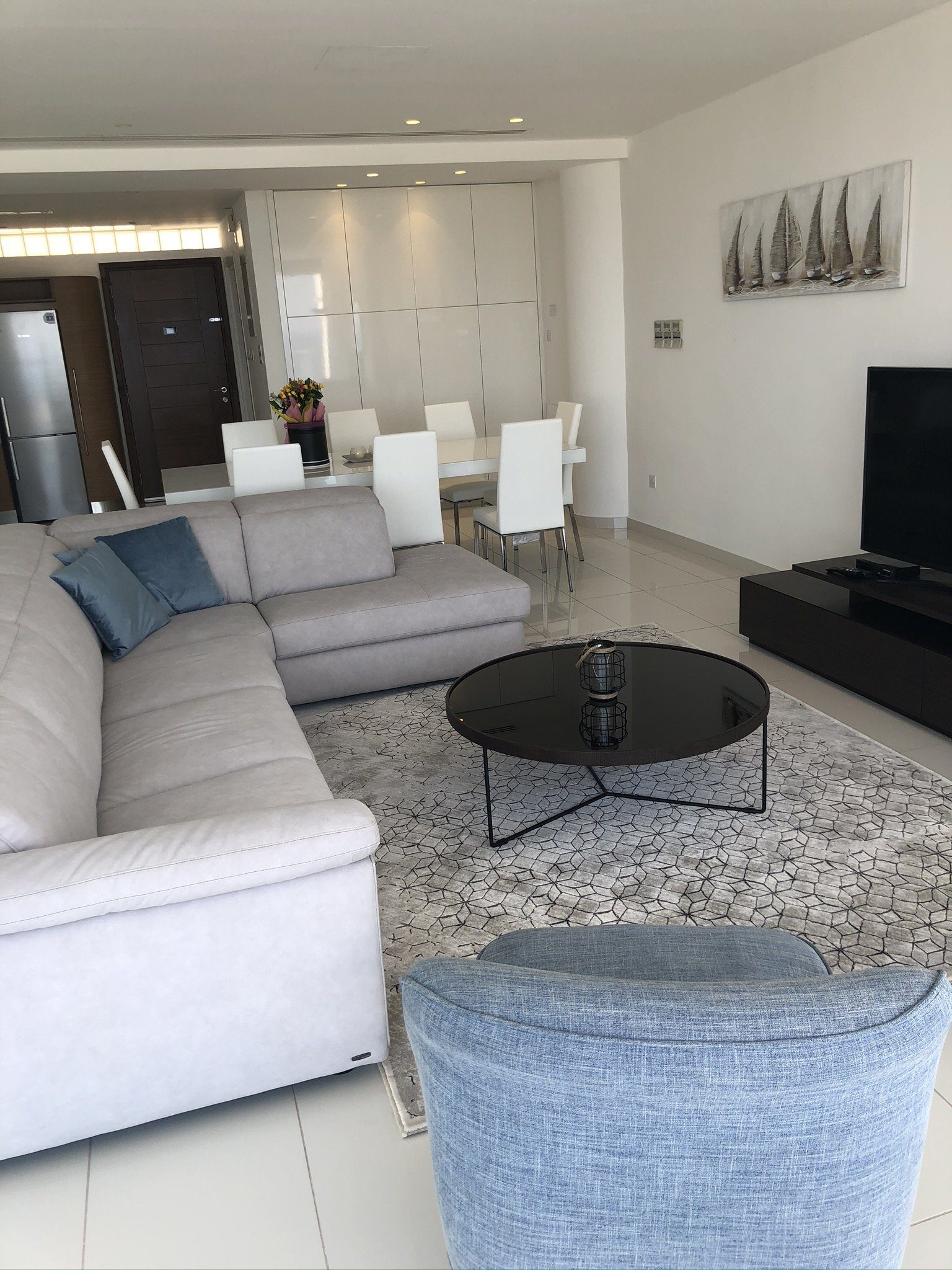 3 BR Penthouse in Arch Makarios III, Larnaca photo 5