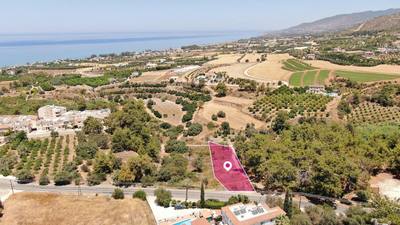 Residential field, Argaka, Paphos thumbnail 4