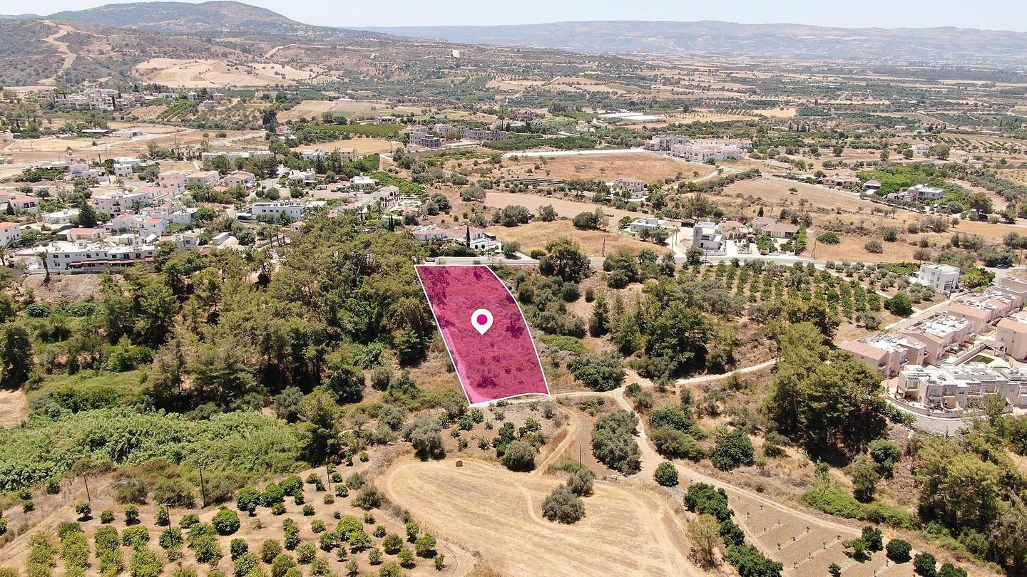 Residential field, Argaka, Paphos photo 3
