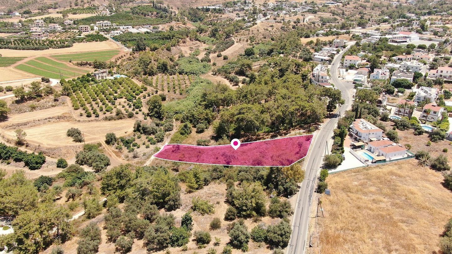 Residential field, Argaka, Paphos photo 1