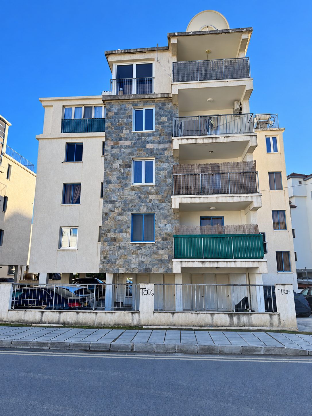 1 BR Apartment in Potamos Germasogeias, Limassol — photo 5