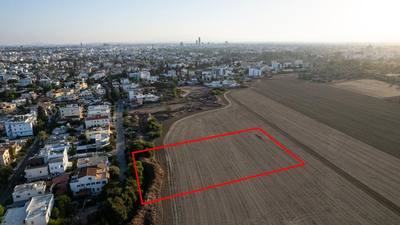 Residential field in Kaimakli, Nicosia thumbnail 2