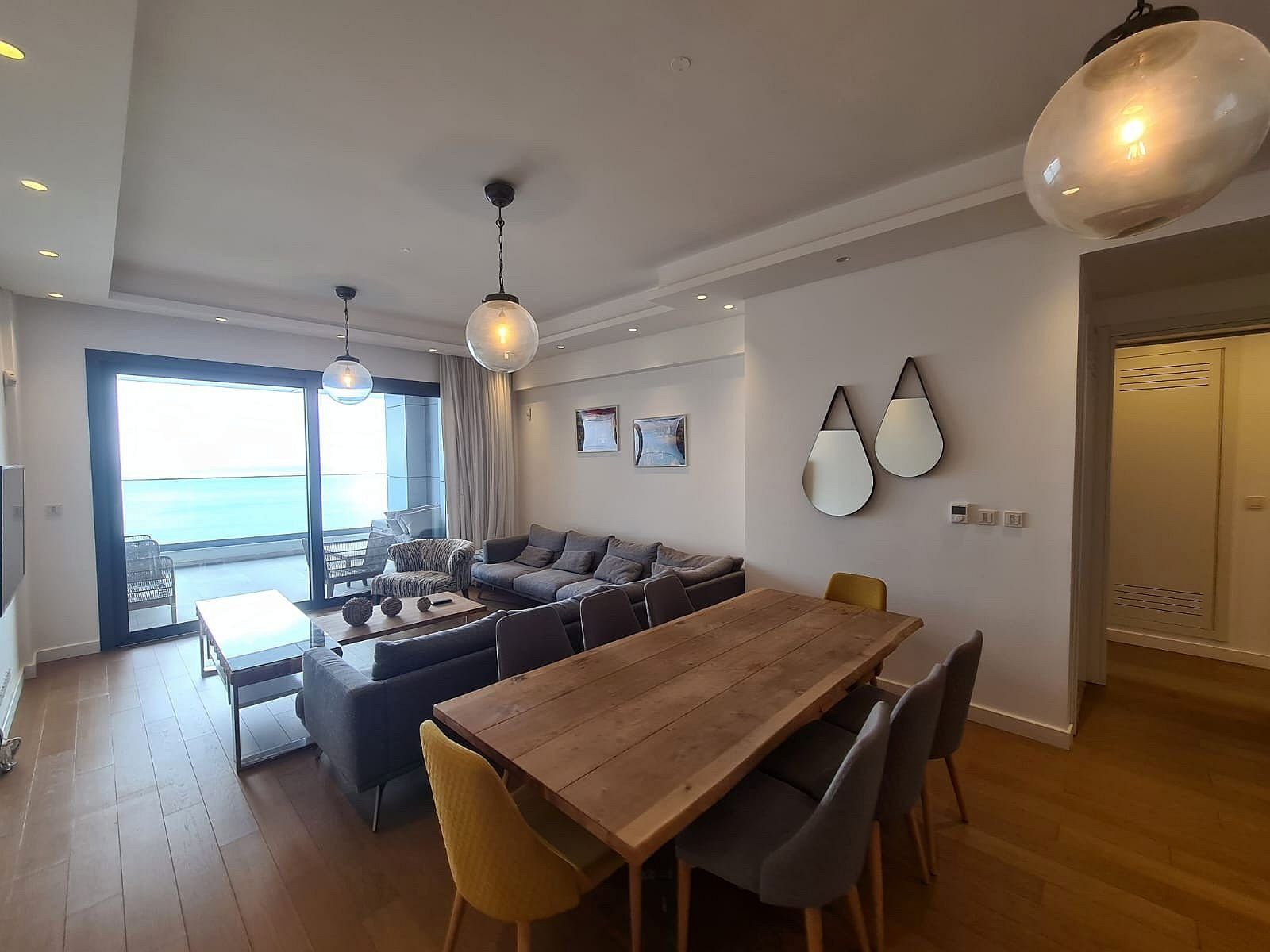 3 BR Apartment with Sea view in Limassol — photo 2