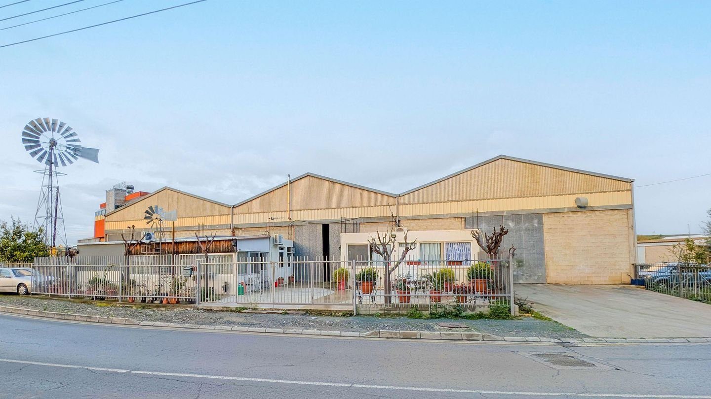 High-Yield Industrial Investment with Upside Potential in Dali, Nicosia photo 2