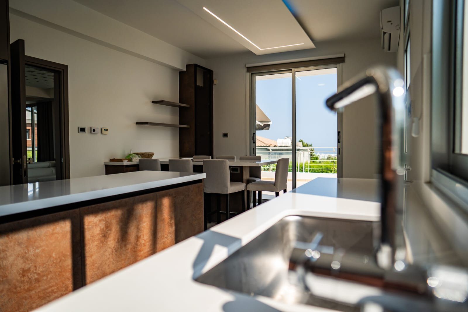 5 BR Villa with Independent Studio & Sea Views in Agia Fyla, Limassol — photo 4
