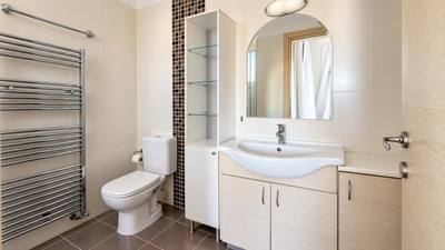5 BR Villa with Private Swimming Pool in Agios Tychonas, Limassol thumbnail 10