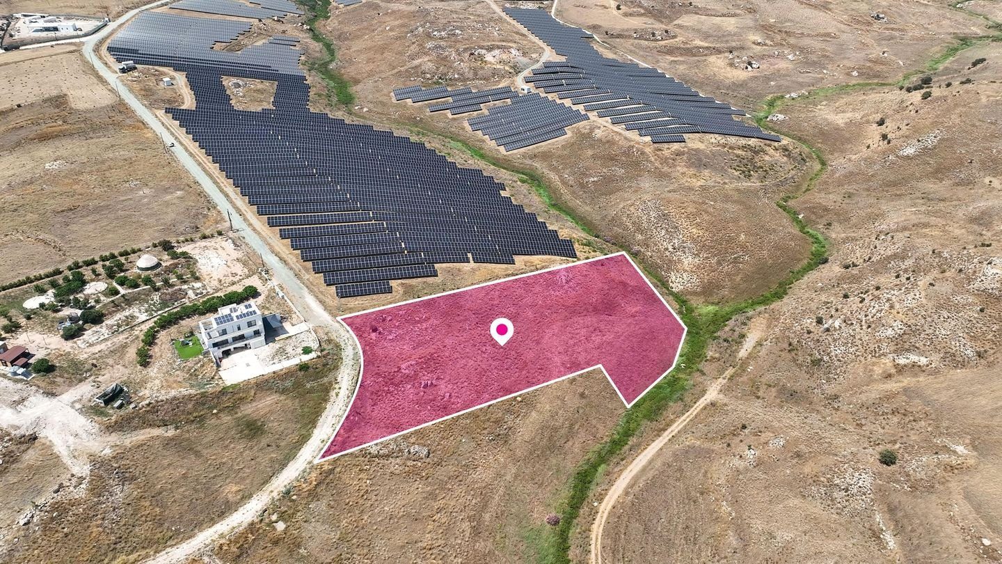 Agricultural Field in Anarita, Paphos photo 3