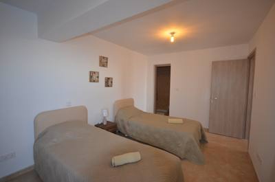 6 BR Villa in Pegeia, Paphos thumbnail 9