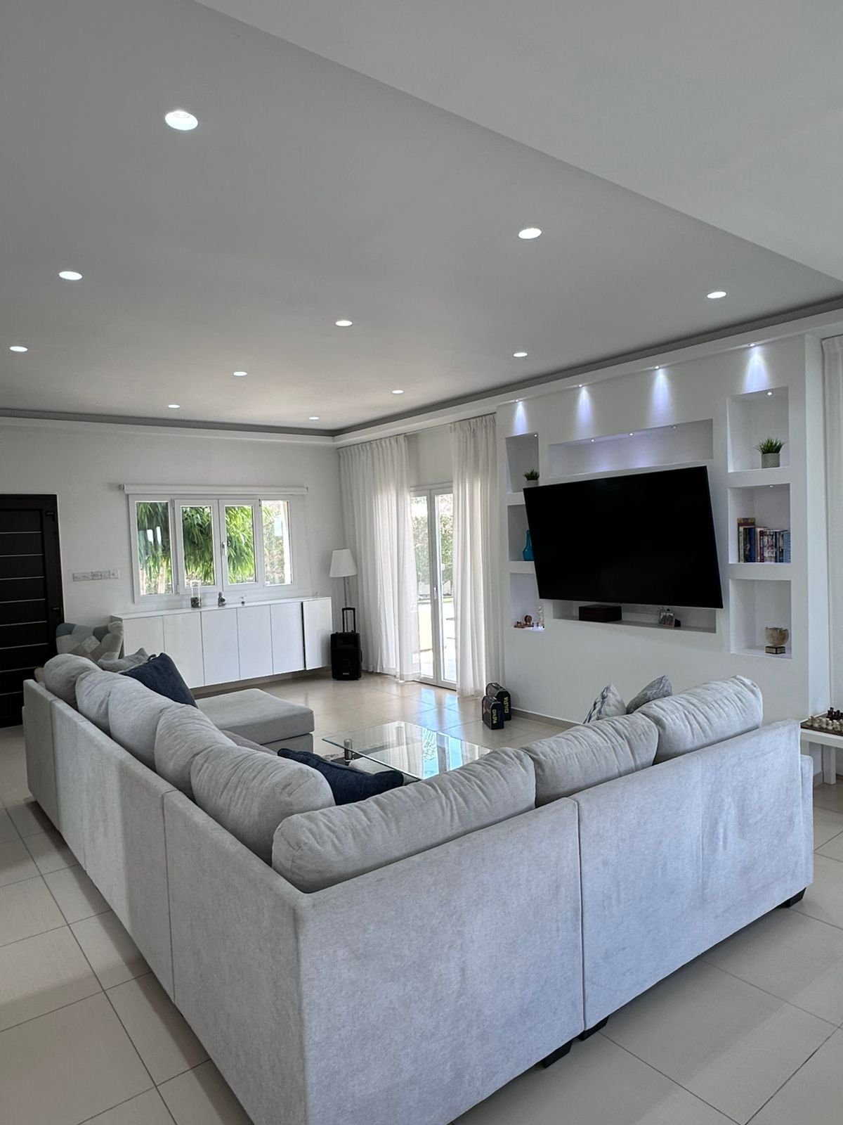 5 BR Villa in Agios Tychonas, Limassol — photo 3