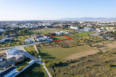 Shared residential field in Chryseleousa, Strovolos thumbnail 2