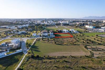 Shared residential field in Chryseleousa, Strovolos thumbnail 4