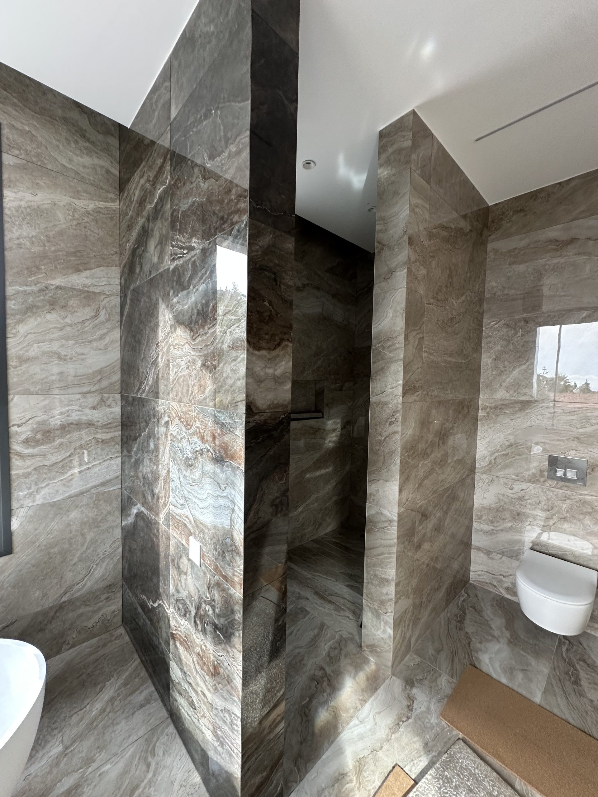 4 BR Luxury Villa in Agios Tychonas, Limassol photo 18