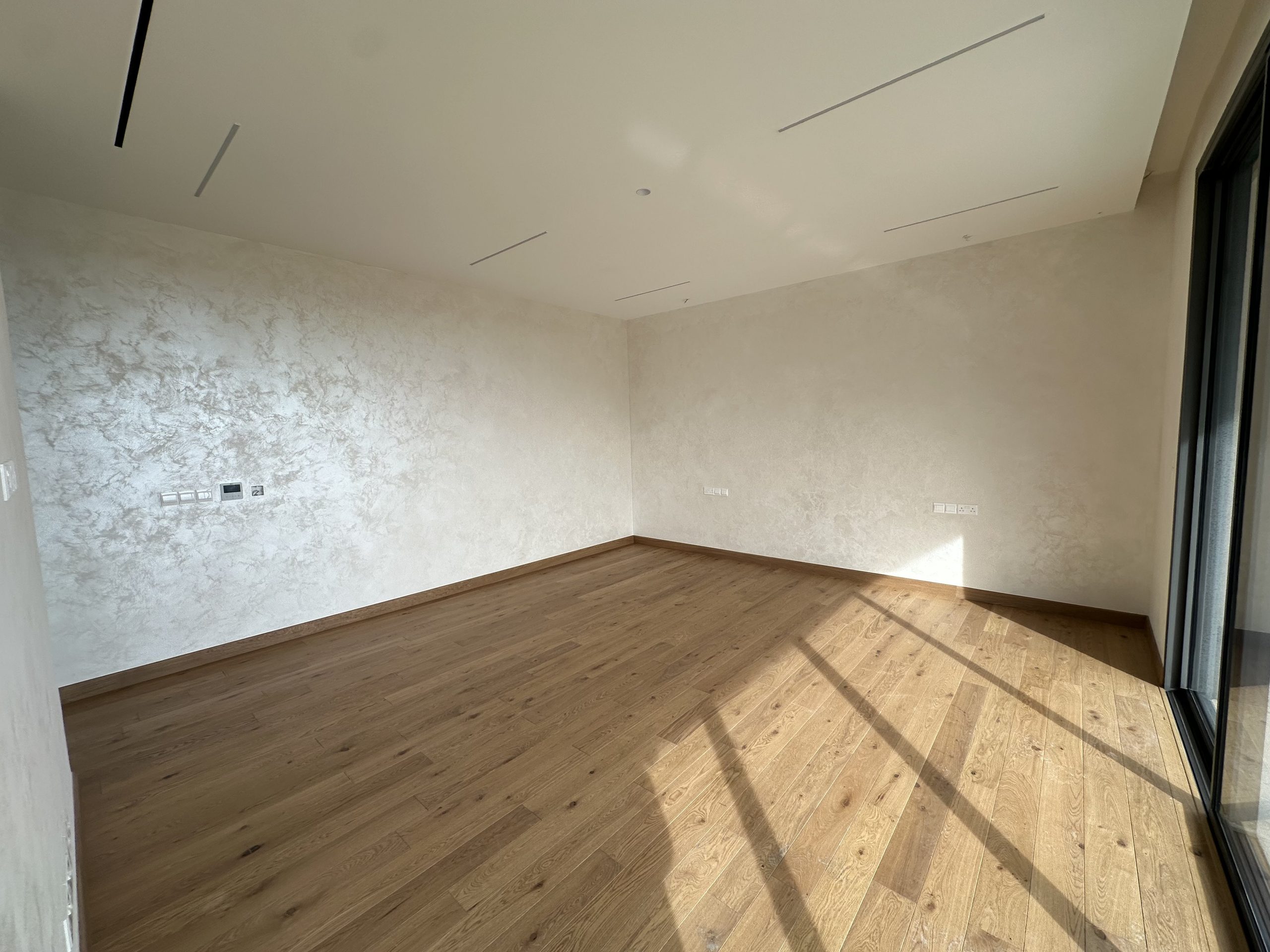 4 BR Luxury Villa in Agios Tychonas, Limassol photo 11