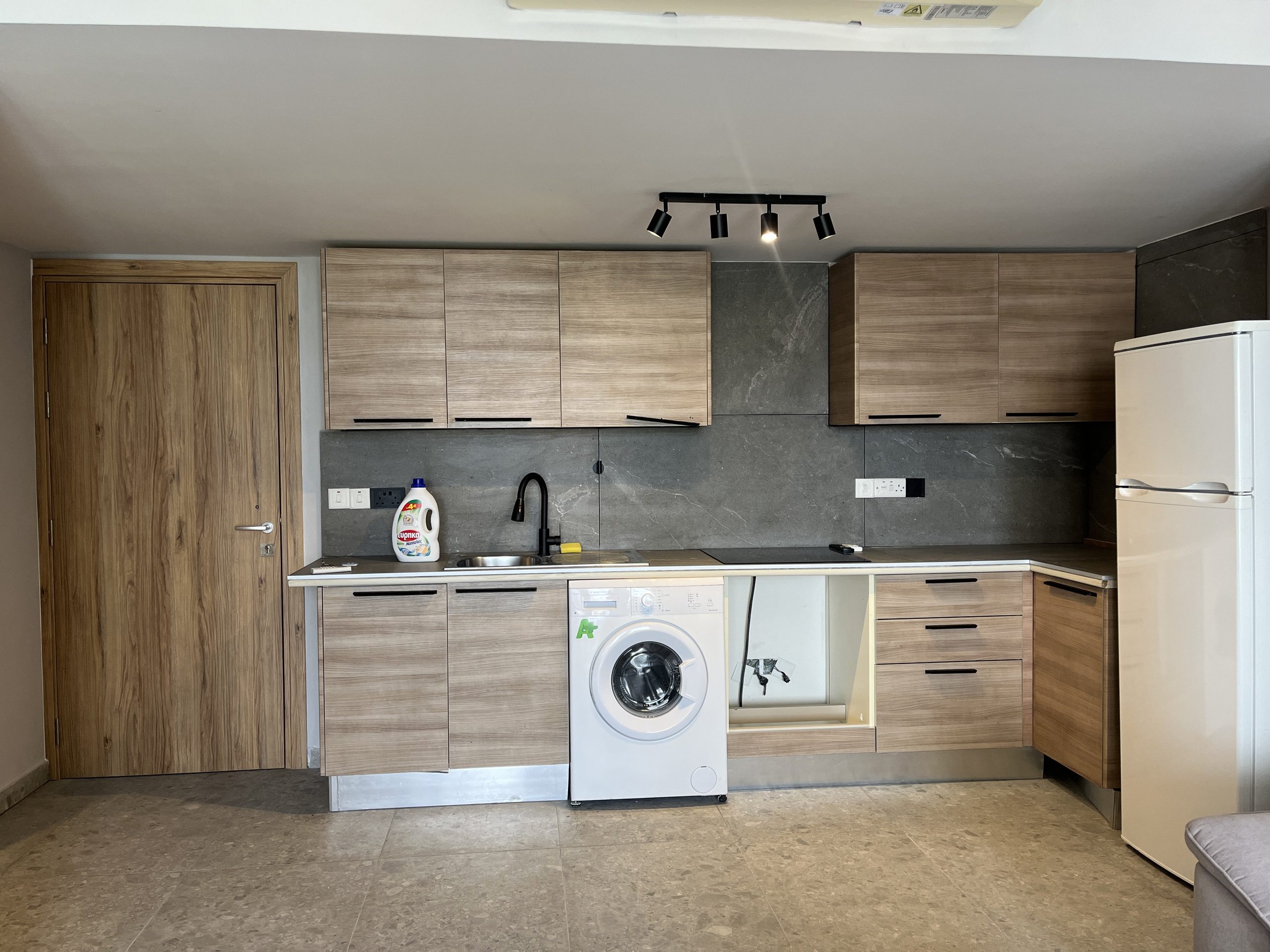 2 BR Apartment in Agios Tychonas, Limassol photo 5