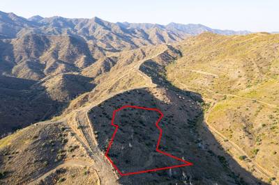 Field in Eptagoneia, Limassol thumbnail 3