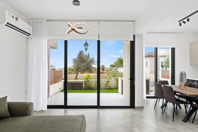 3 BR House in Tersefanou, Larnaca thumbnail 5