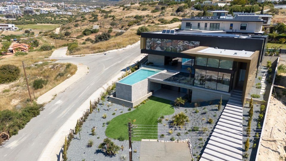 6 BR Villa in Agia Paraskevi, Limassol photo 3