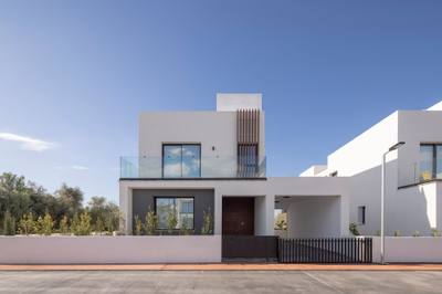 4 BR Villa in Chlorakas, Paphos thumbnail 2