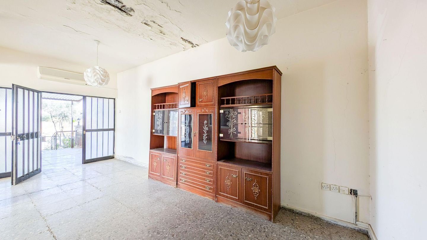 Ground Floor House with basement in Lakatamia, Nicosia — photo 8