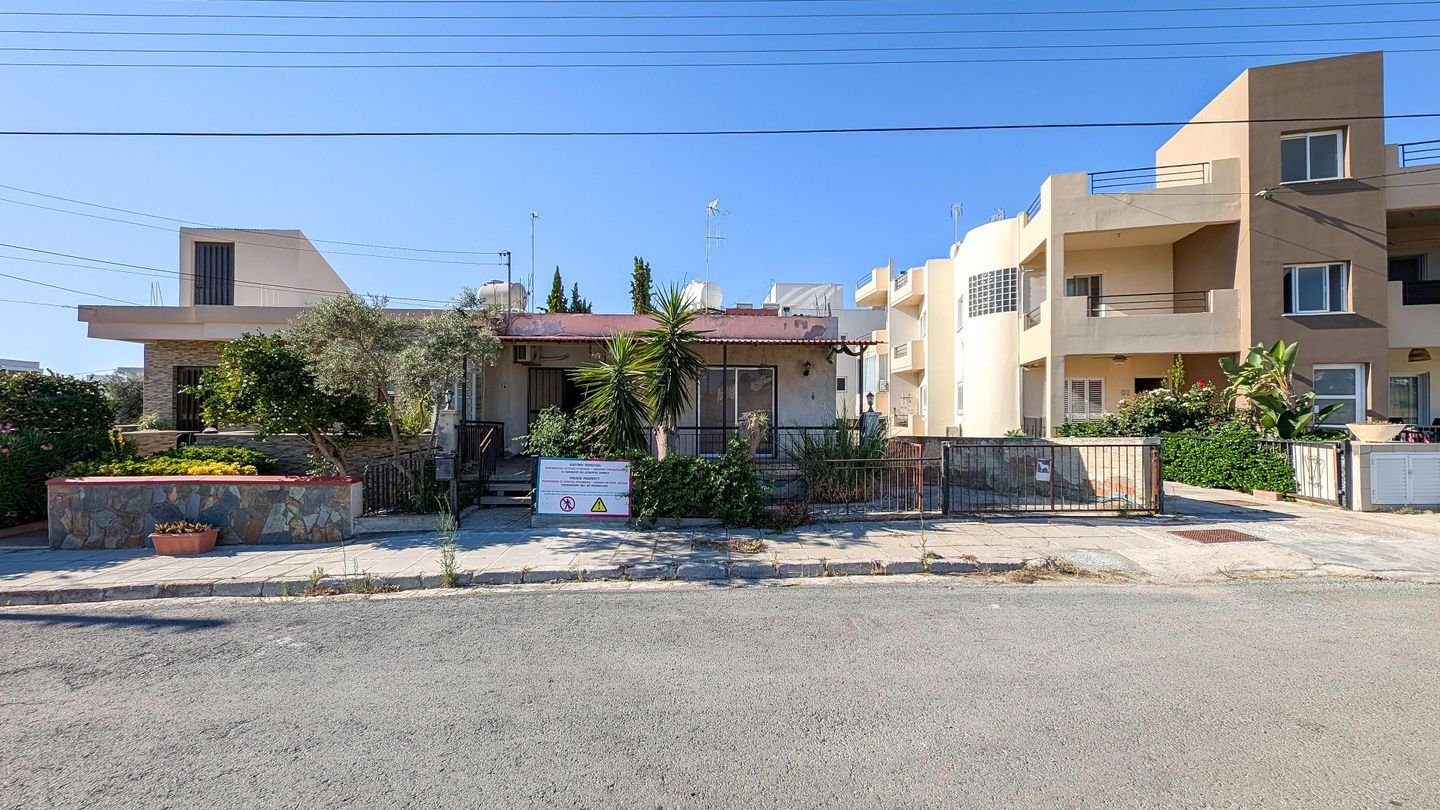 Ground Floor House with basement in Lakatamia, Nicosia — photo 2