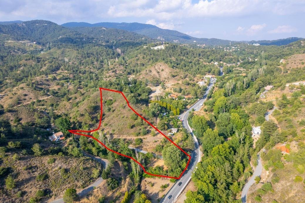 Residential field in Kato Platres, Limassol photo 2