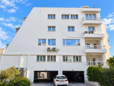 2 BR Apartment with Sea View in Agios Tychonas, Limassol thumbnail 12