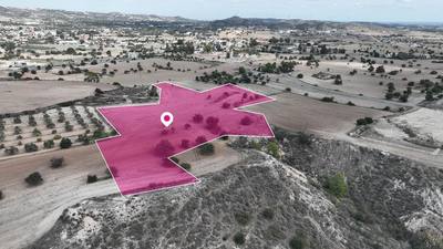 Residential field located in Anglisides, Larnaca thumbnail 3