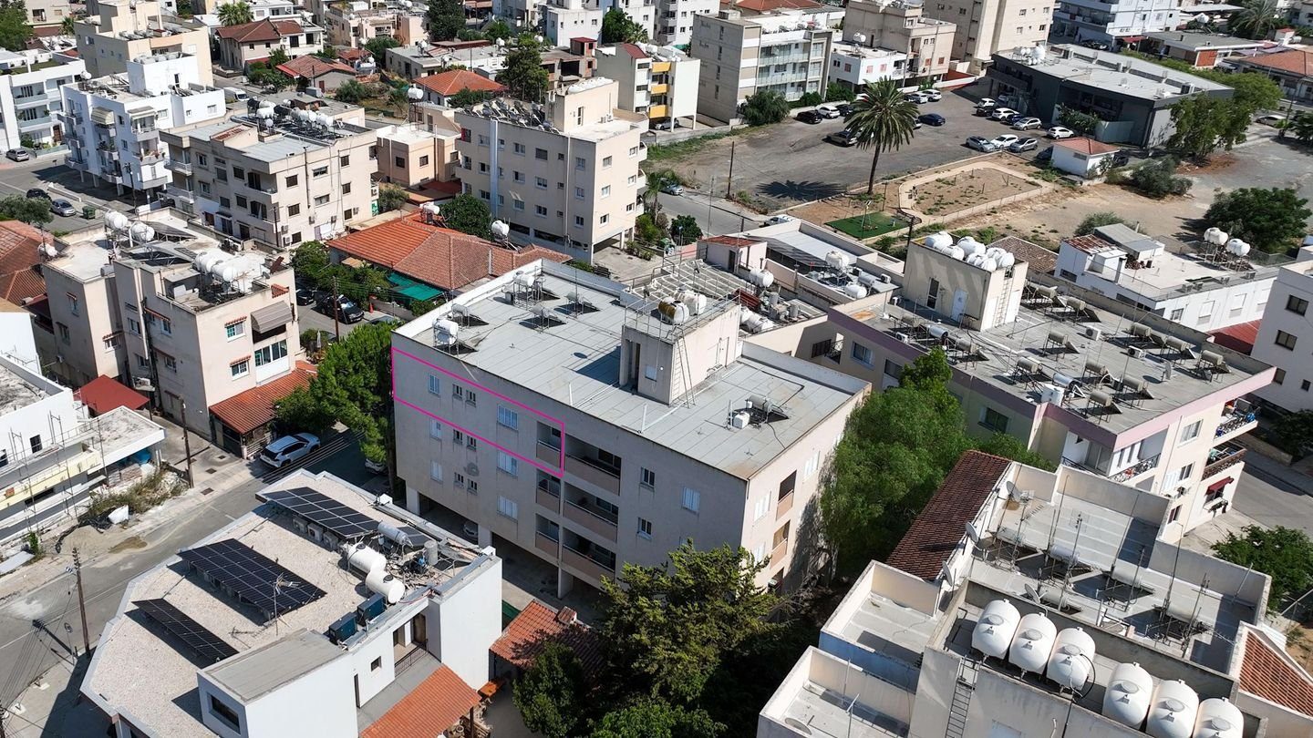 Two-Bedroom Top Floor Apartment in Aglantzia, Nicosia photo 2