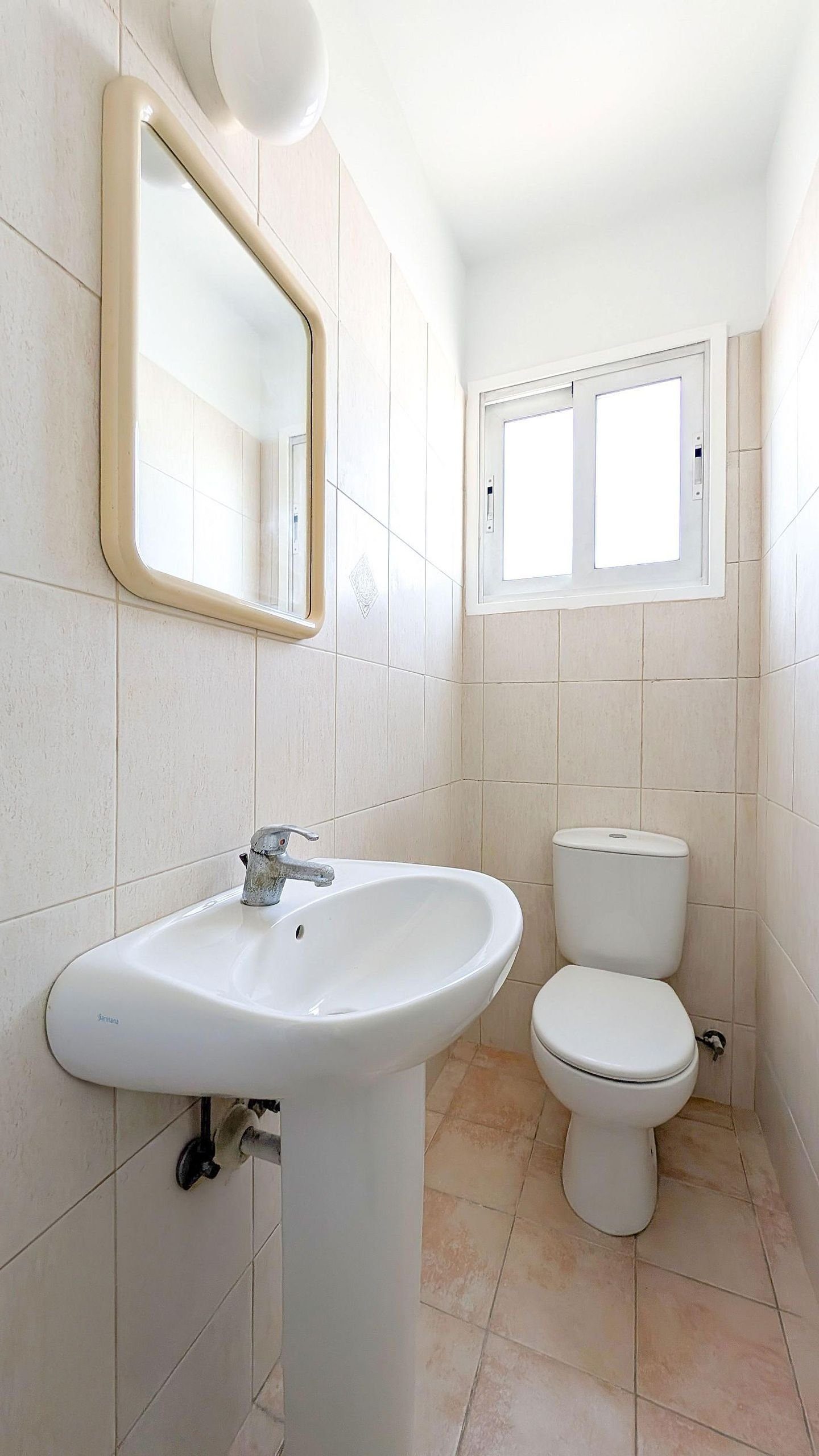 Two-Bedroom Top Floor Apartment in Aglantzia, Nicosia photo 14