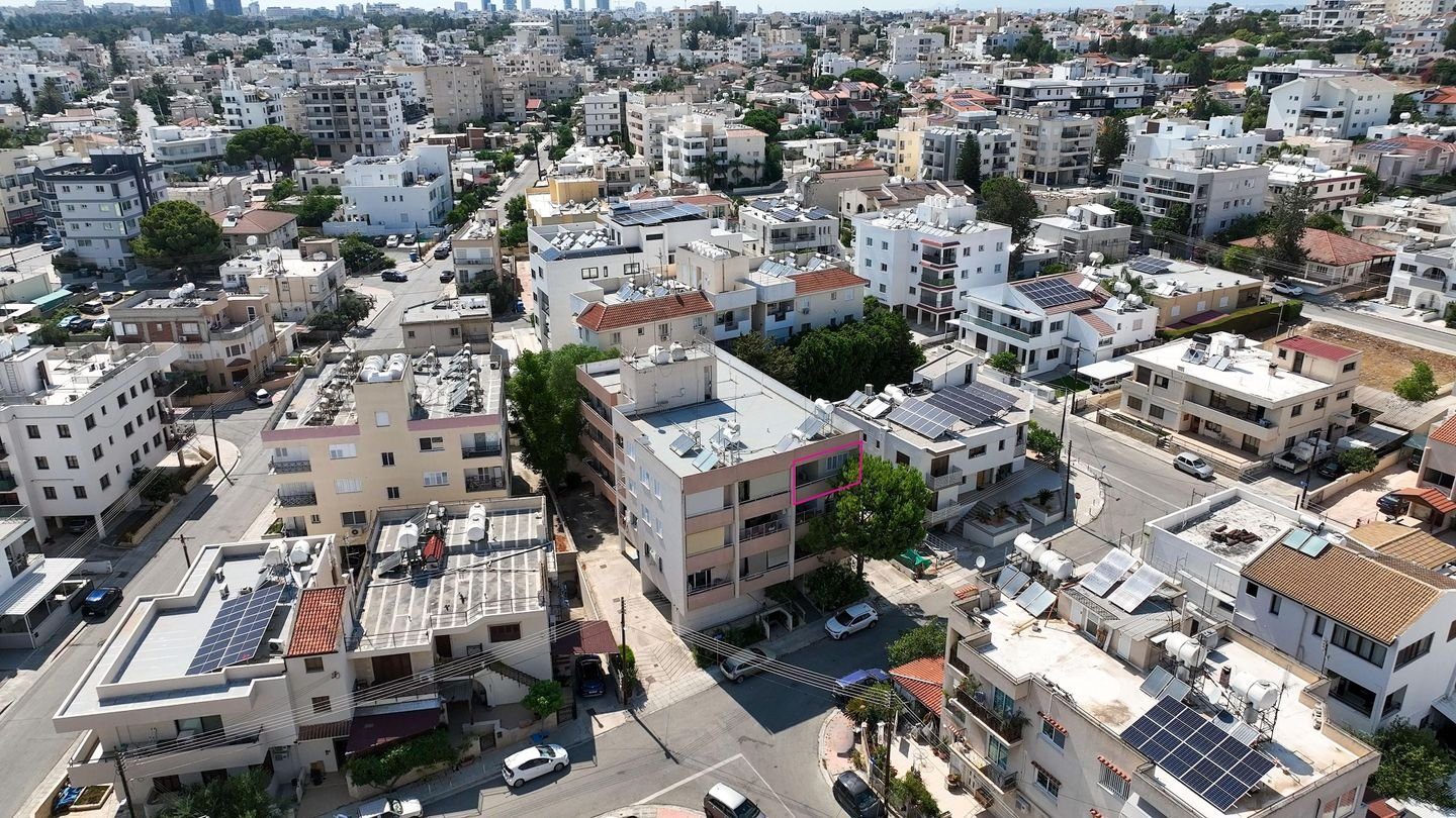 Two-Bedroom Top Floor Apartment in Aglantzia, Nicosia photo 4