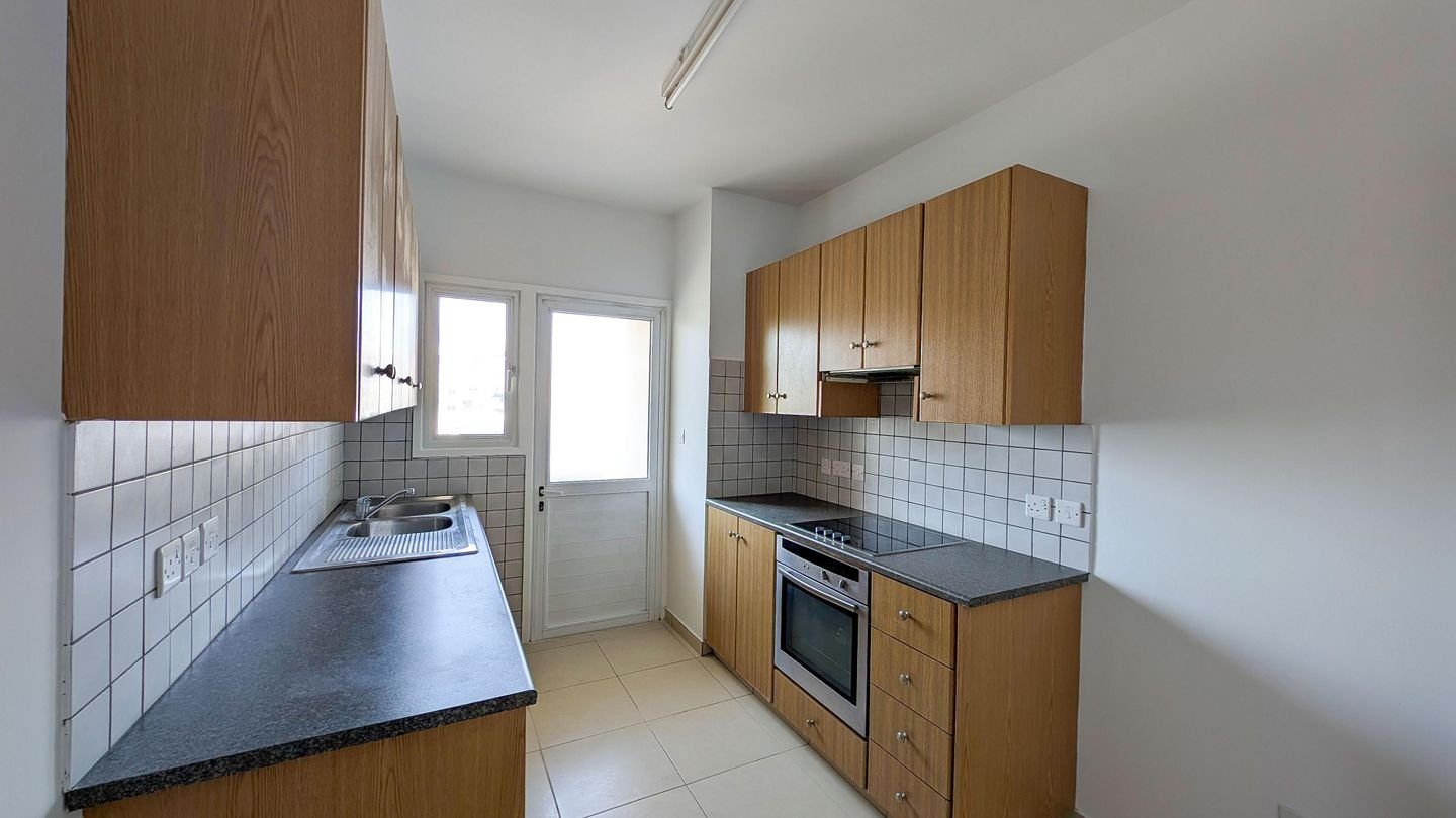 Two-Bedroom Top Floor Apartment in Aglantzia, Nicosia photo 8
