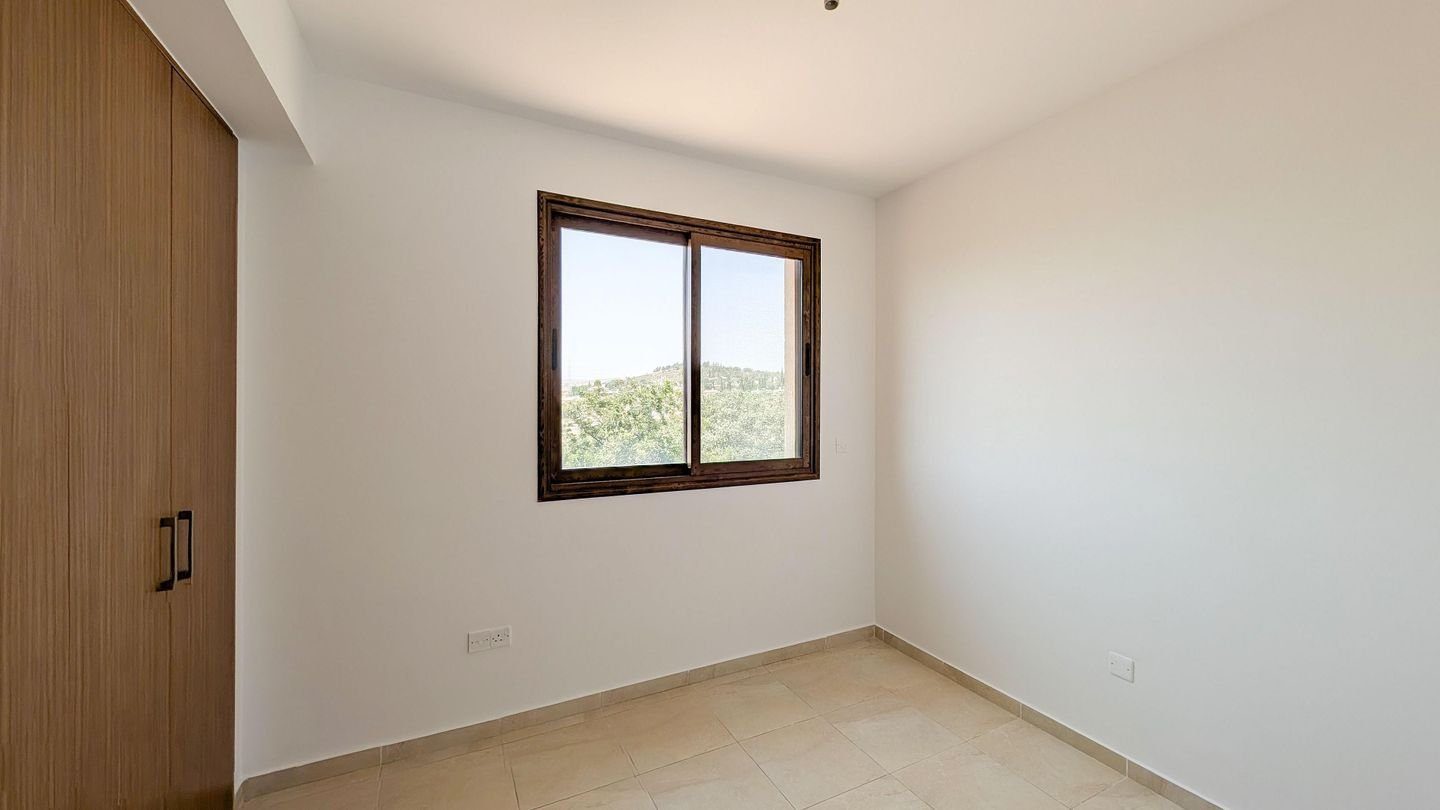 Two-Bedroom Apartment in Kato Polemidia, Limassol photo 10