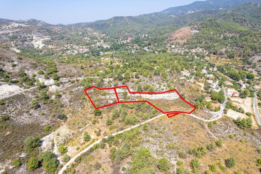 Three residential fields in Pera Pedi, Limassol photo 1