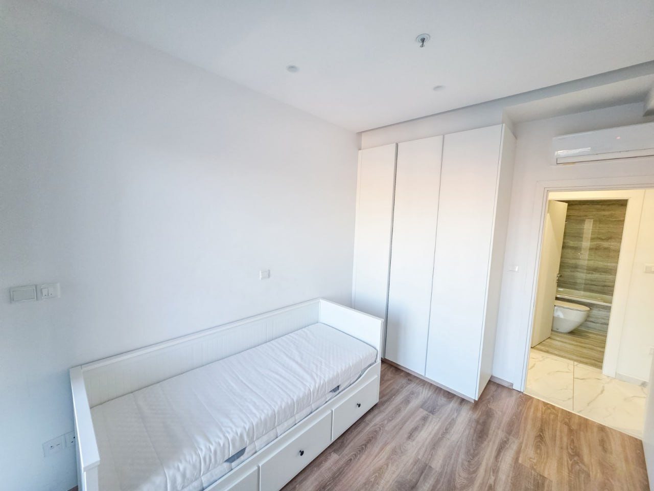 3 BR Apartment in Mouttagiaka, Limassol — photo 7