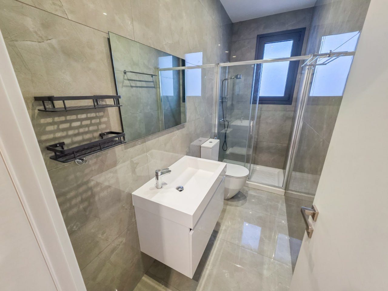 3 BR Apartment in Mouttagiaka, Limassol photo 10