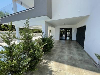 2 BR Apartment in Limassol thumbnail 3