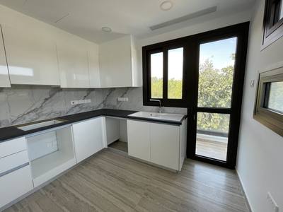 2 BR Apartment in Limassol thumbnail 16