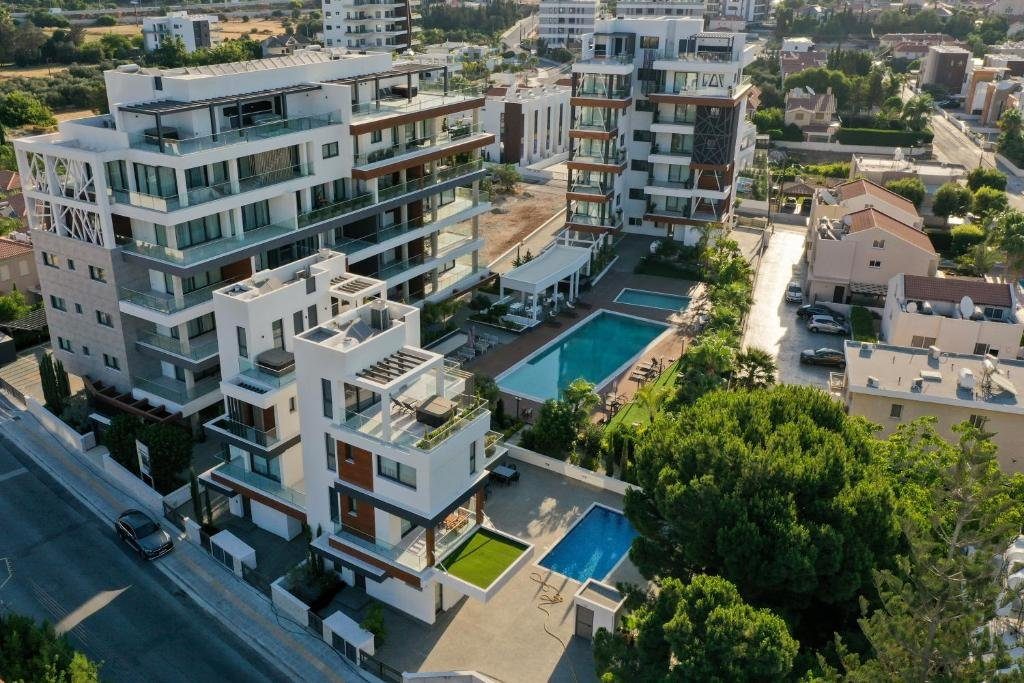 1 BR Apartment in Germasogeia, Limassol photo 6