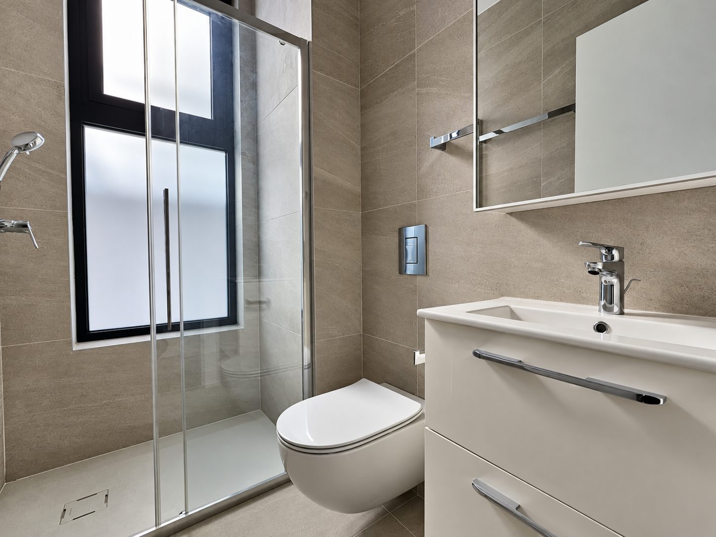 2 BR Apartment Agios Athanasios, Limassol photo 6