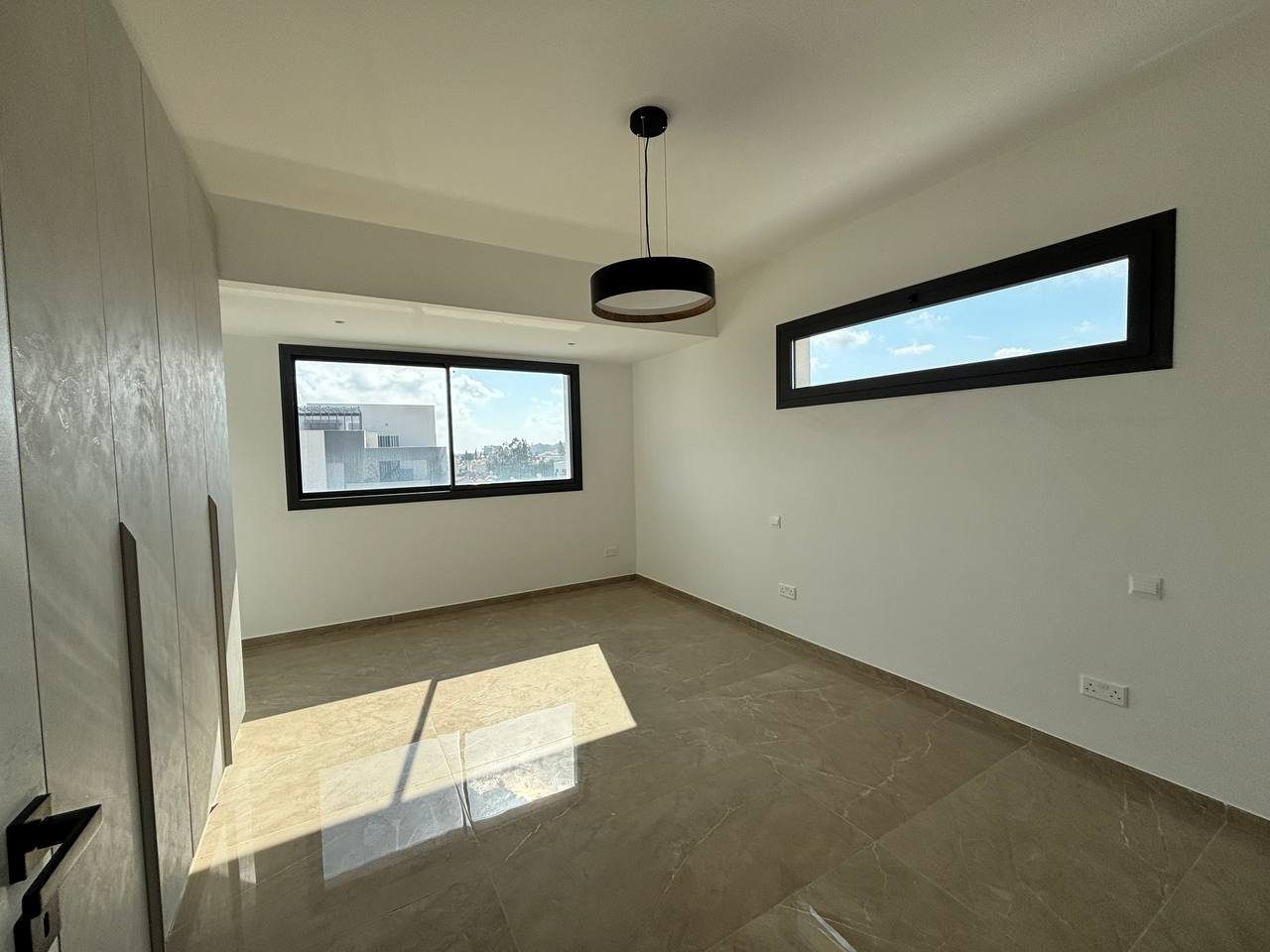 2 BR Penthouse in Agia Fyla, Limassol photo 5