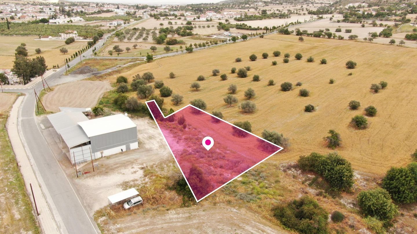 Residential Field in Alethriko, Larnaca photo 3