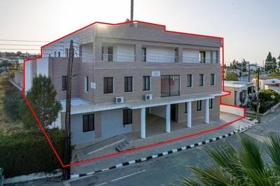 Three-storey residential building in Deneia, Nicosia thumbnail 1