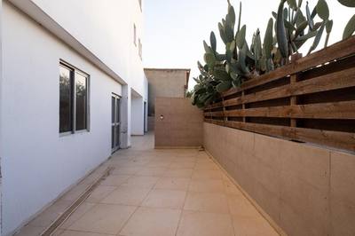 Three-storey residential building in Deneia, Nicosia thumbnail 37