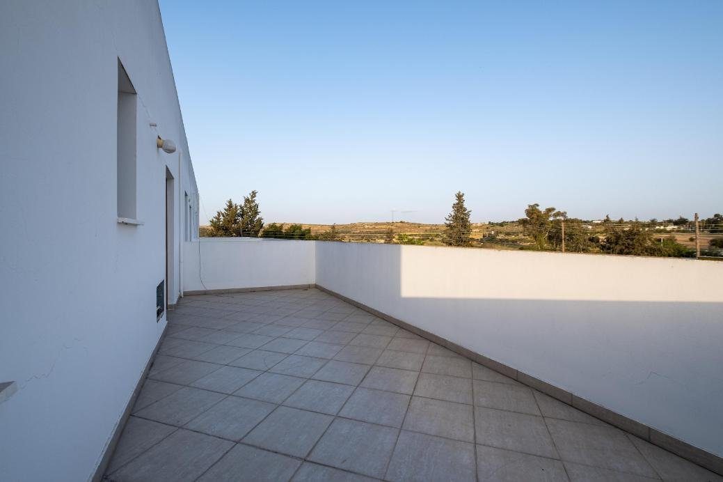 Three-storey residential building in Deneia, Nicosia photo 33