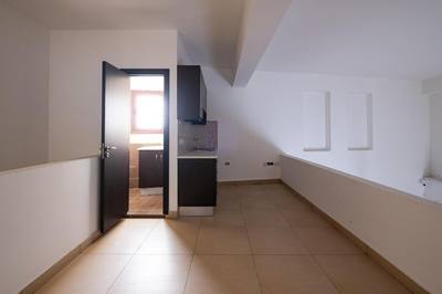 Three-storey residential building in Deneia, Nicosia thumbnail 9