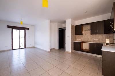 Three-storey residential building in Deneia, Nicosia thumbnail 6