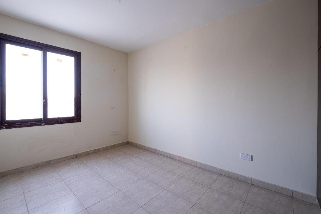 Three-storey residential building in Deneia, Nicosia photo 16