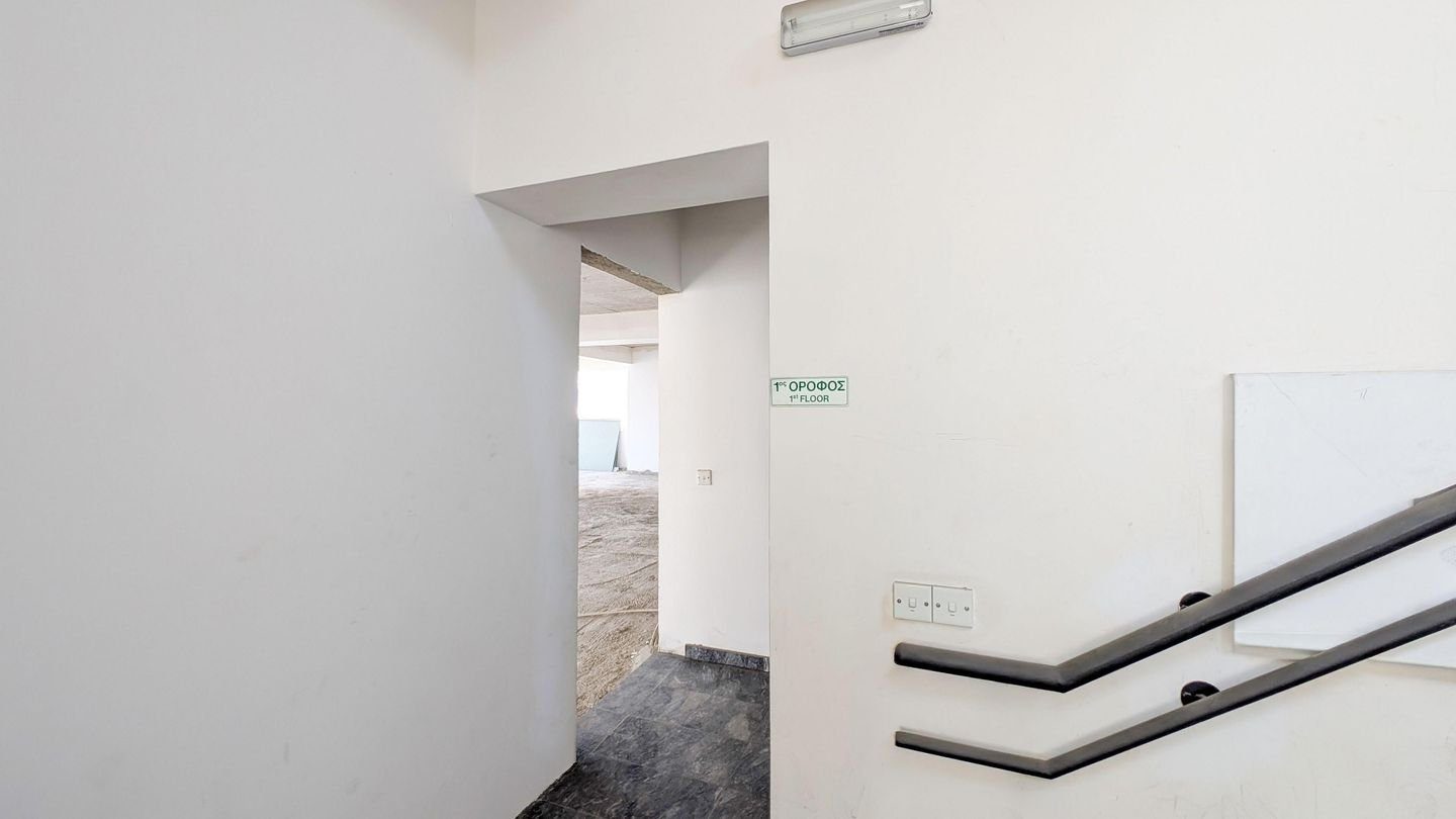 Five-storey incomplete building with a basement in Chryseleousas, Strovolos, Nicosia photo 11