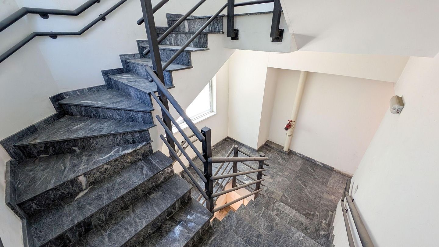 Five-storey incomplete building with a basement in Chryseleousas, Strovolos, Nicosia photo 9